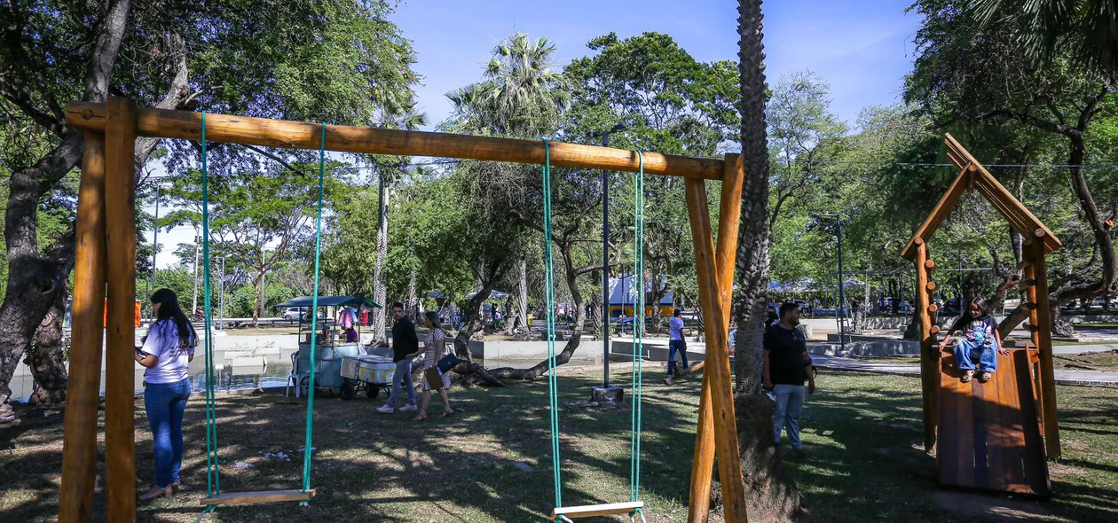 Revitalização e reforma da Praça da Costa e Silva